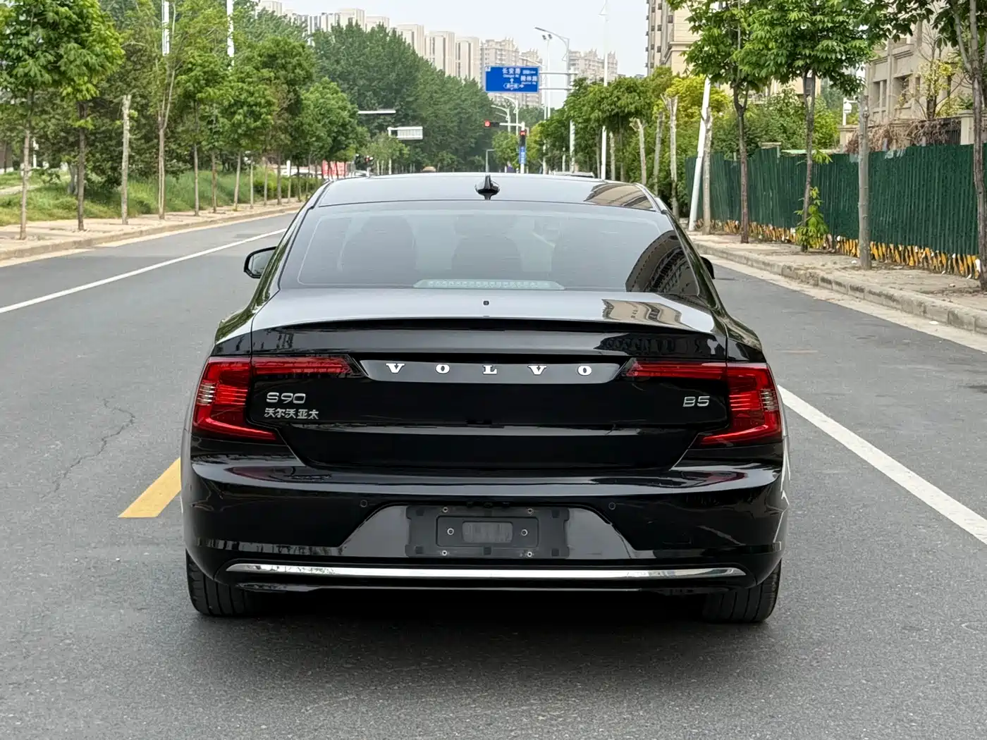 Volvo S90 2021 B5 Elegance Luxury Edition фото 8