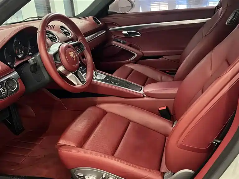 Porsche 718 2018 Cayman 2.0T фото 12