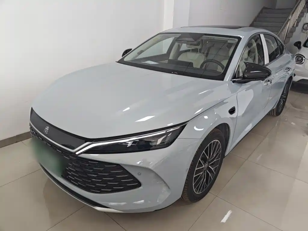 BYD Qin L 2025 DM-i Smart Drive Edition 120KM Excellence Type