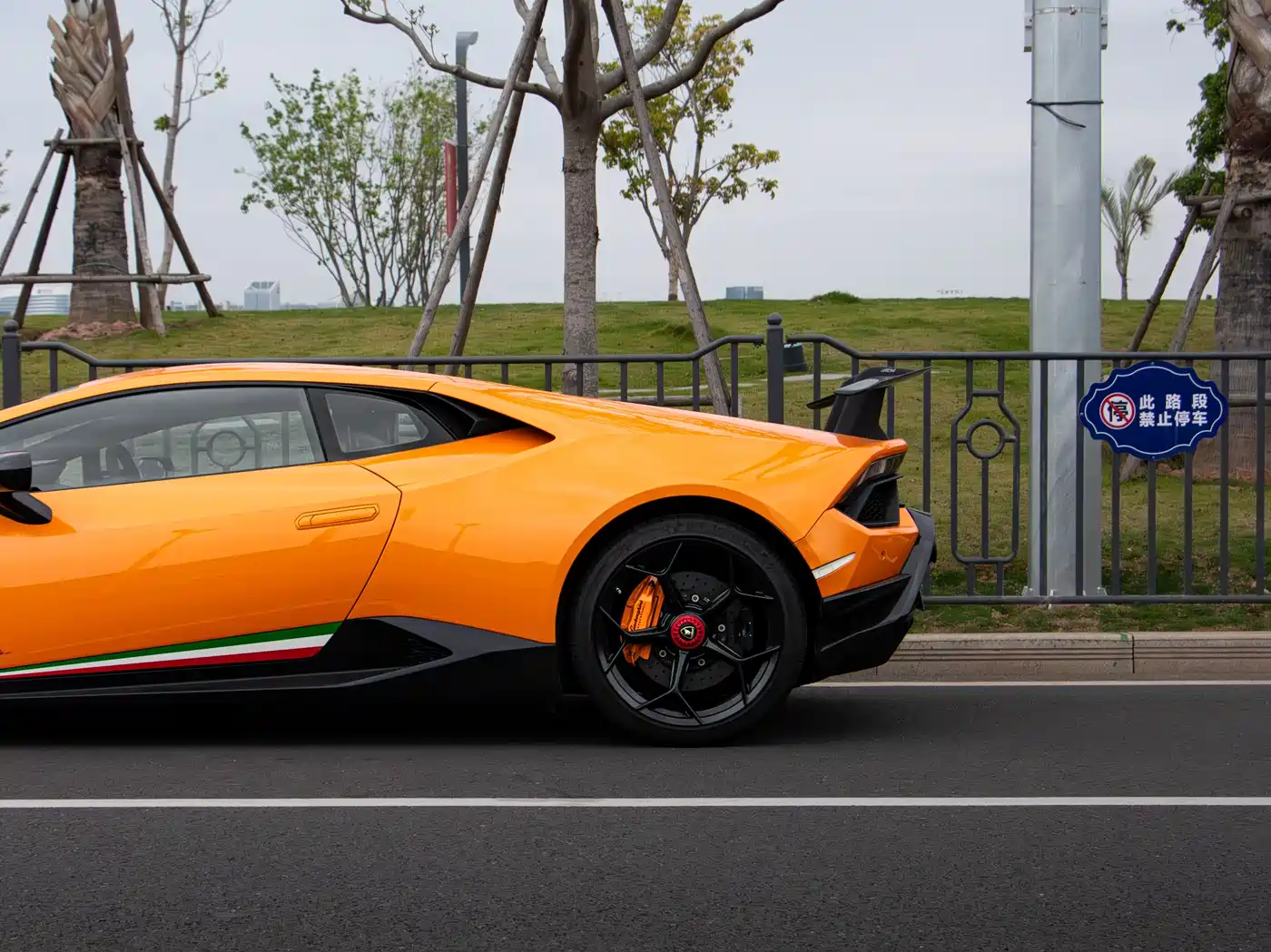 Lamborghini Huracán 2017 Huracán Performante фото 6