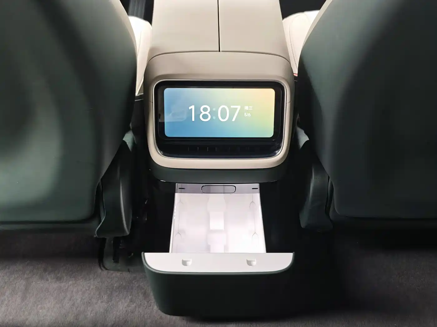 Xiaomi Auto Xiaomi YU7 2025 Ultra Long Range High Performance AWD Max Edition фото 13