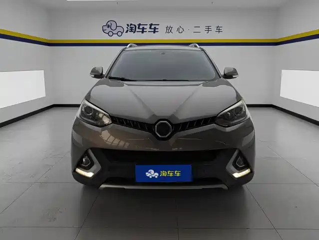 MG Roewe RX5 2016 2.0TGI TST Luxury Edition — фото 2