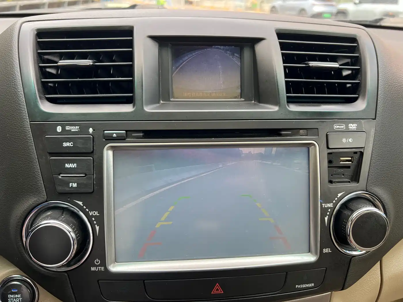 Toyota Highlander 2012 2.7L 2WD 7-Seater Luxury Edition фото 15