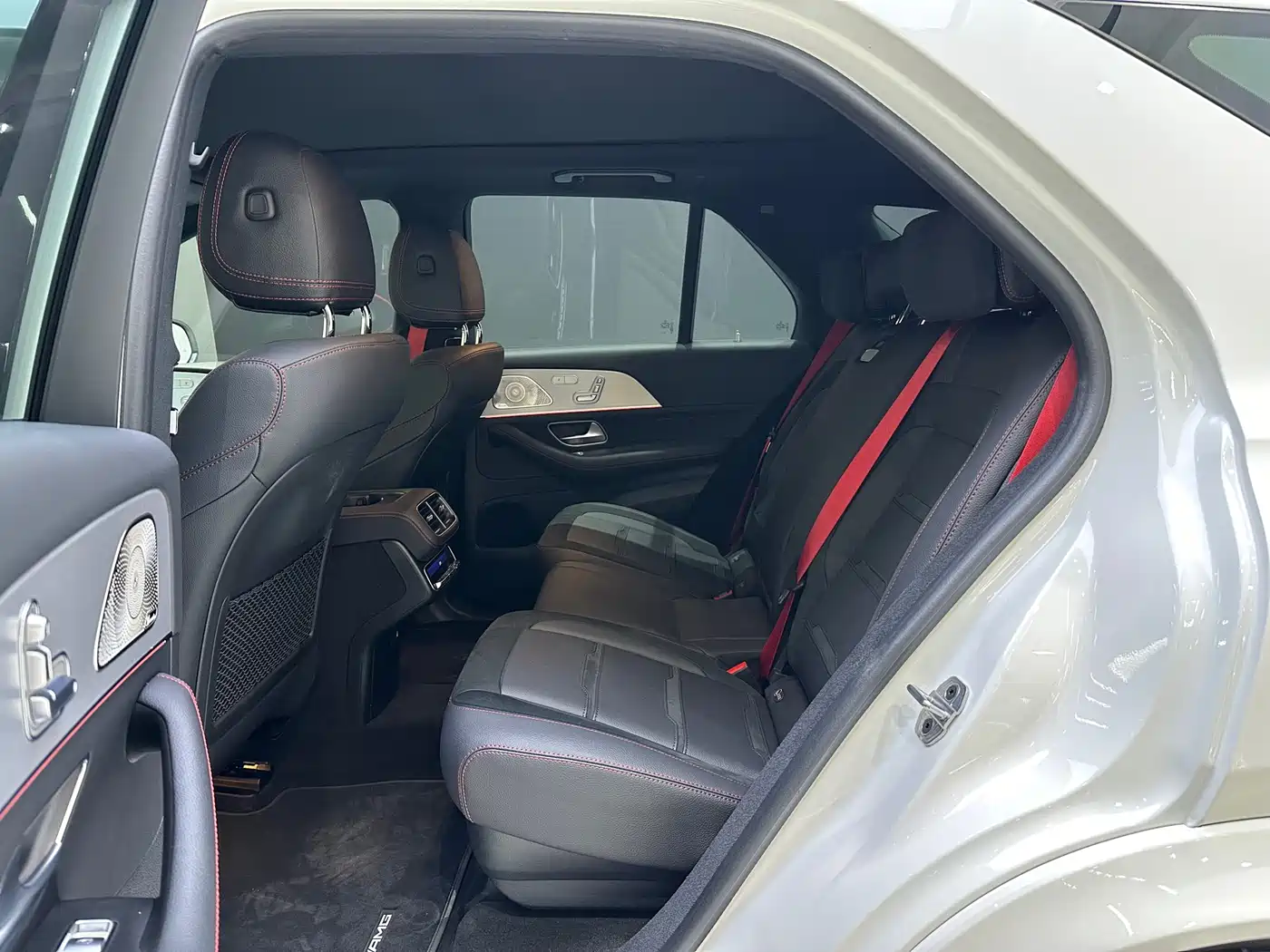 Mercedes-Benz GLE AMG 2024 AMG GLE 53 4MATIC+ фото 18