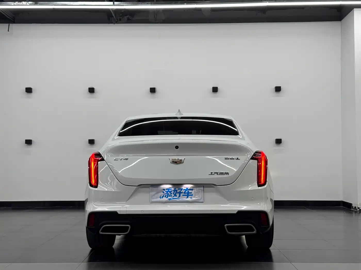 CADILLAC CT4