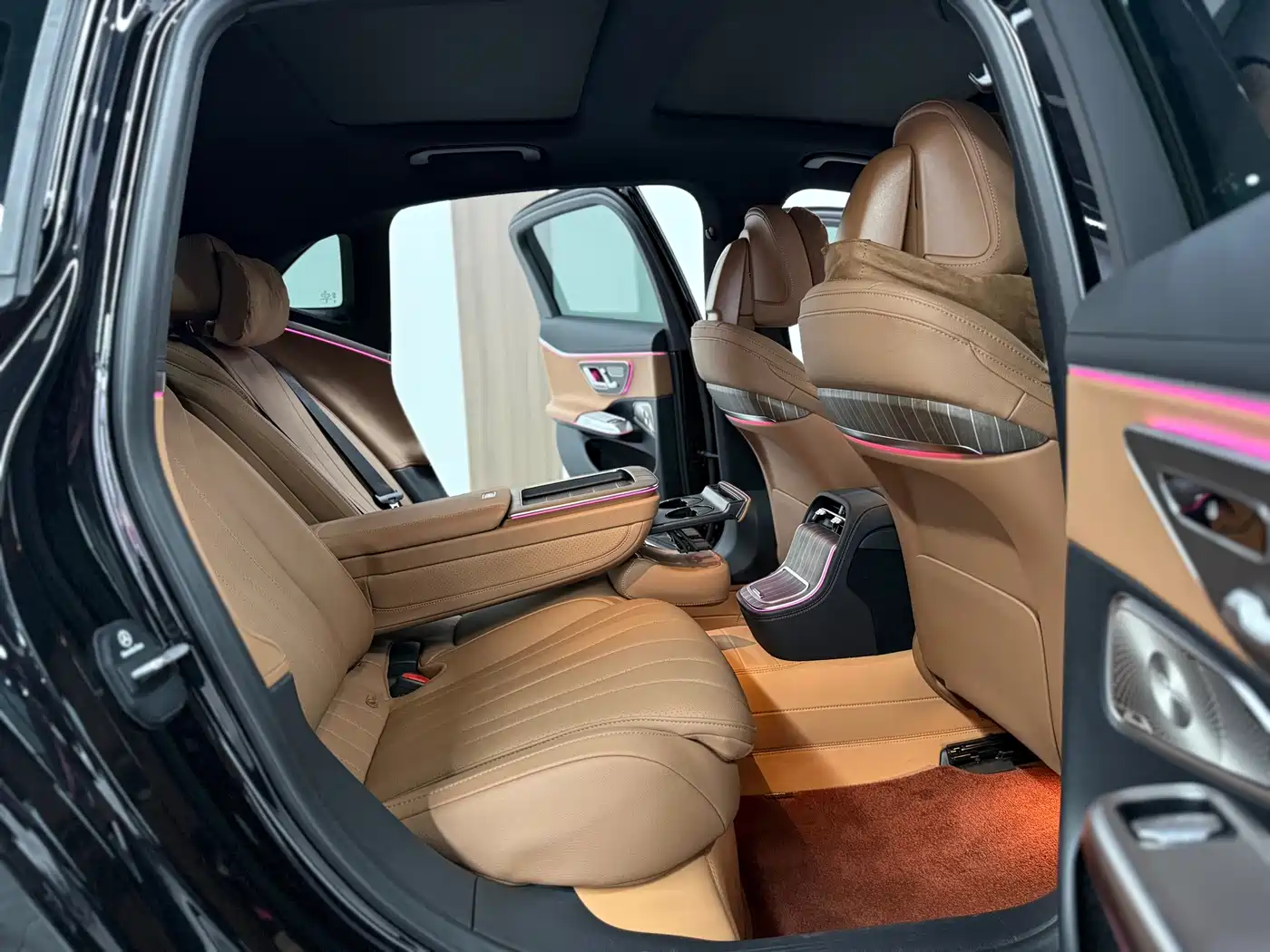 Mercedes-Benz E-Class 2025 Facelift E 300 L Luxury фото 21