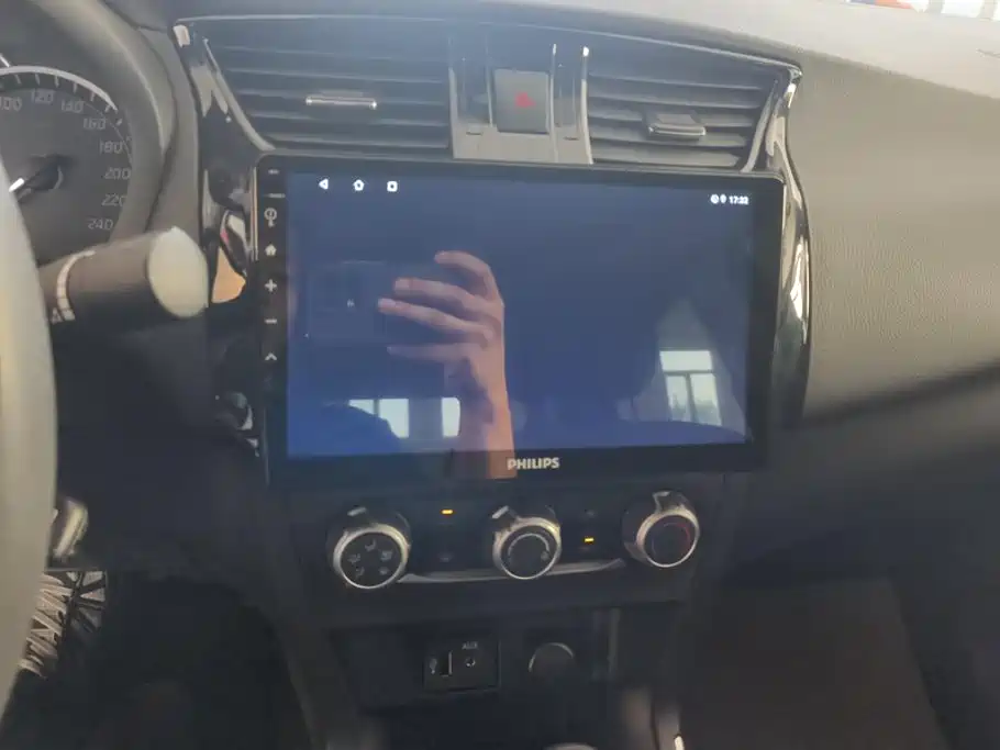 Nissan SYLPHY, миниатюра 13