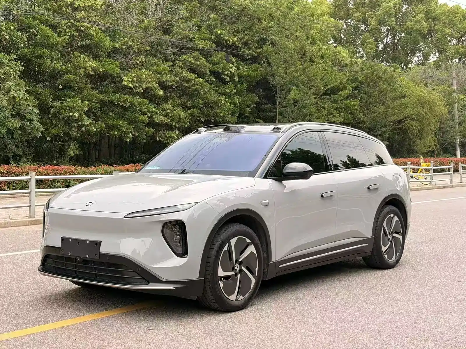Фото 1 - NIO ES6