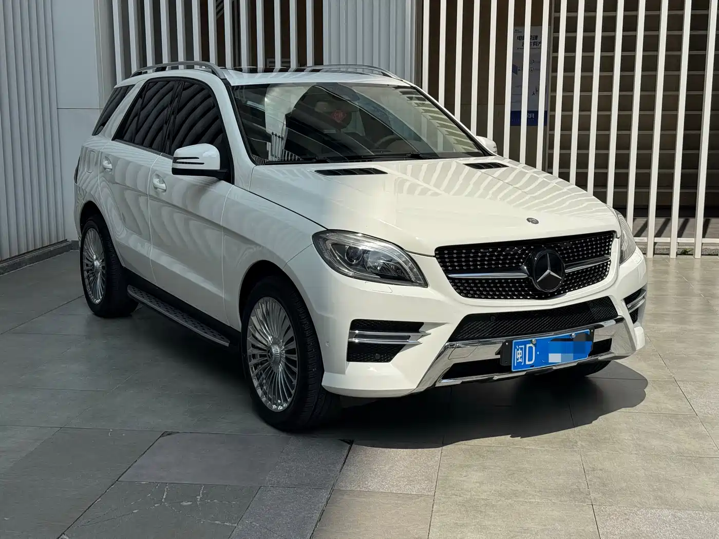 Mercedes-Benz M-Class 2014 ML 320 4MATIC фото 3