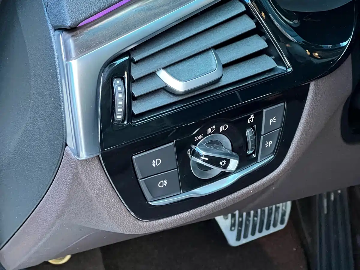 BMW 5 Series 2019 Facelift 530Li Premium Luxury Package фото 16