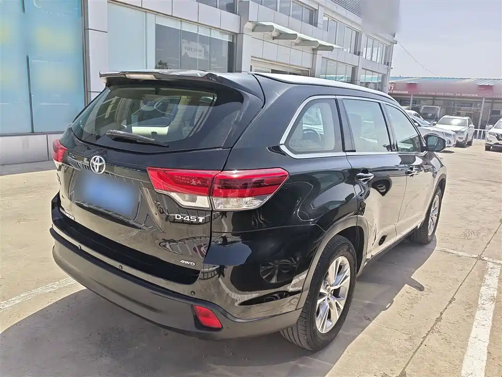 Toyota Highlander 2018 2.0T 4WD Elite 7-seater (China V) фото 7
