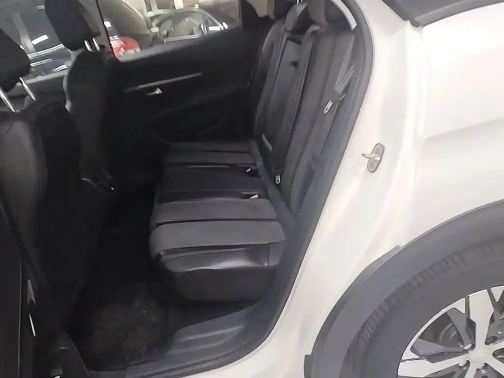Peugeot 4008 2017 350THP Elite Edition фото 17