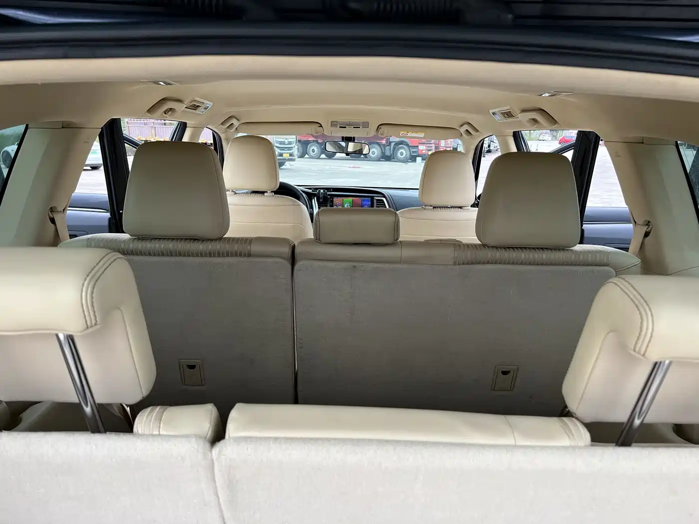 Toyota Highlander 2015 2.0T FWD Elite Edition 7-seater фото 5