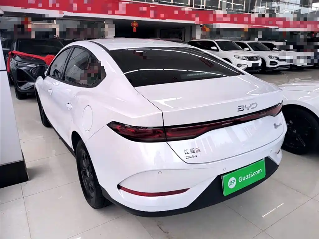 BYD Qin PLUS 2025 DM-i Smart Drive 55KM Leader фото 5