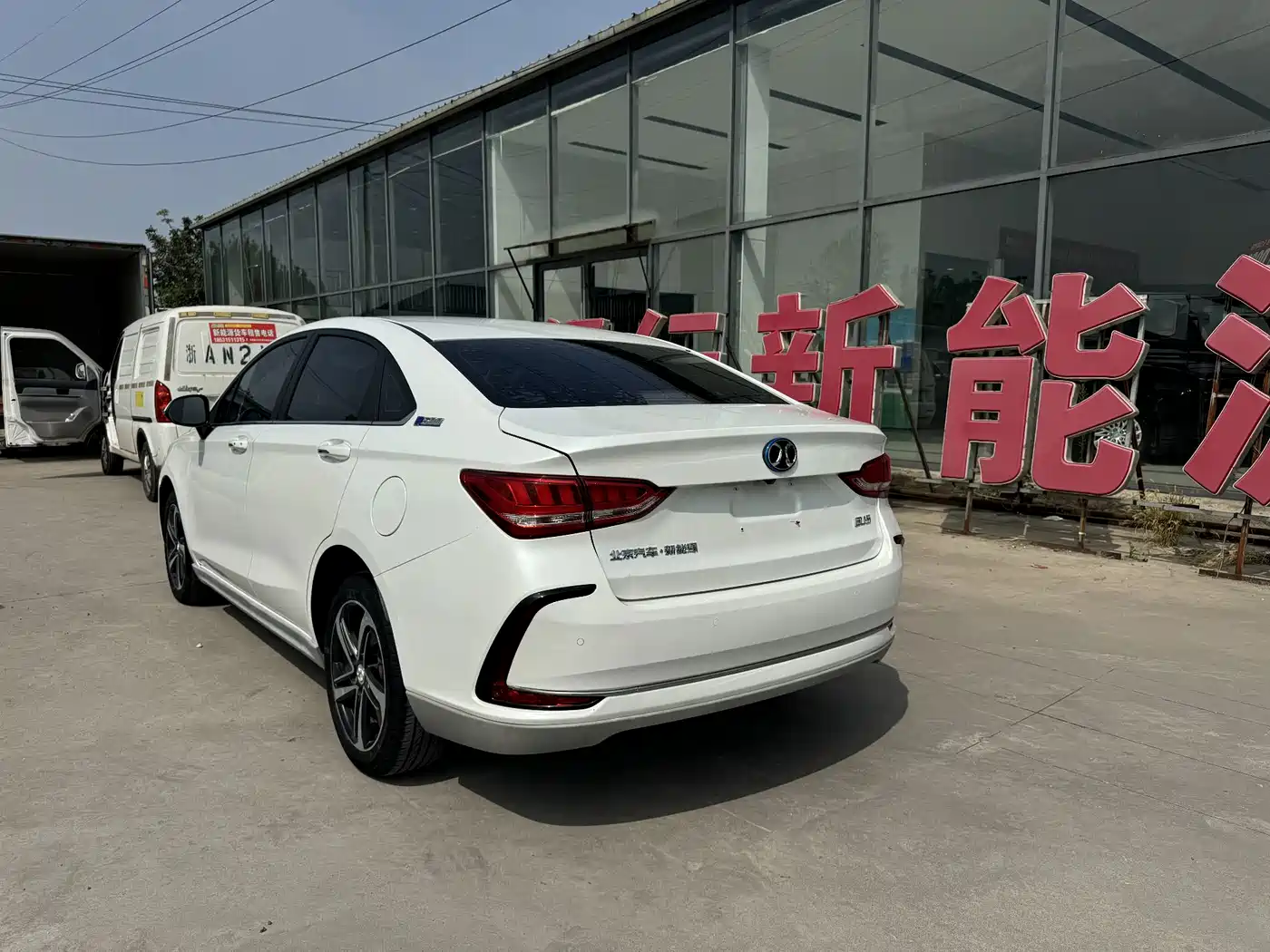 BAIC Beijing EU5 2019 2018 R500 Smart Wind Edition