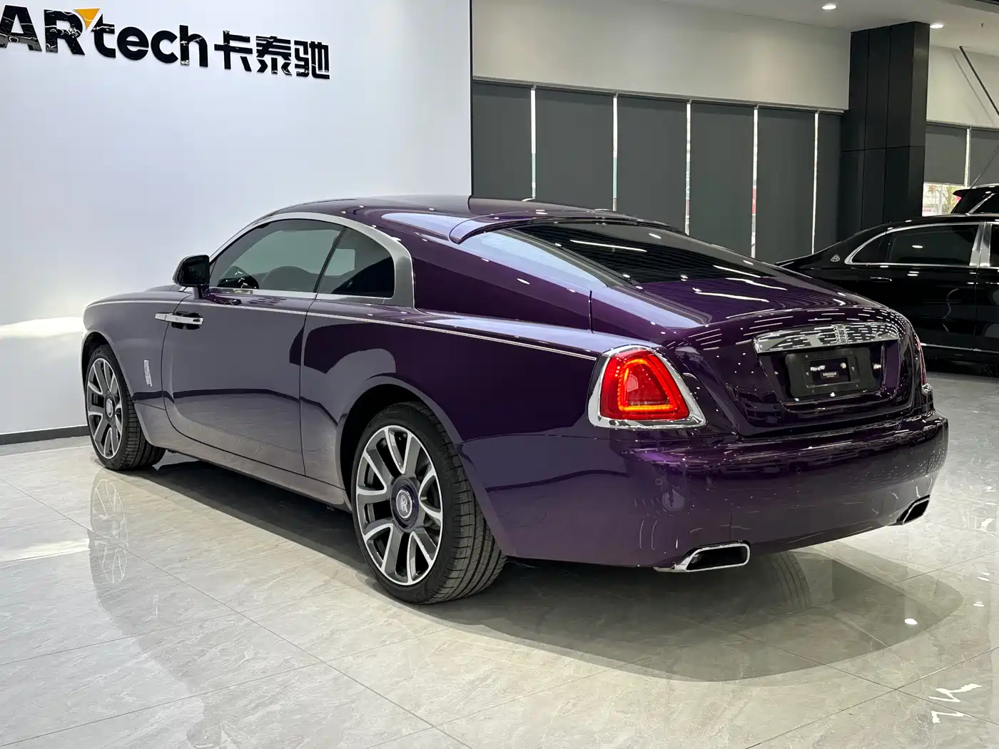 ROLLS-ROYCE PHANTOM