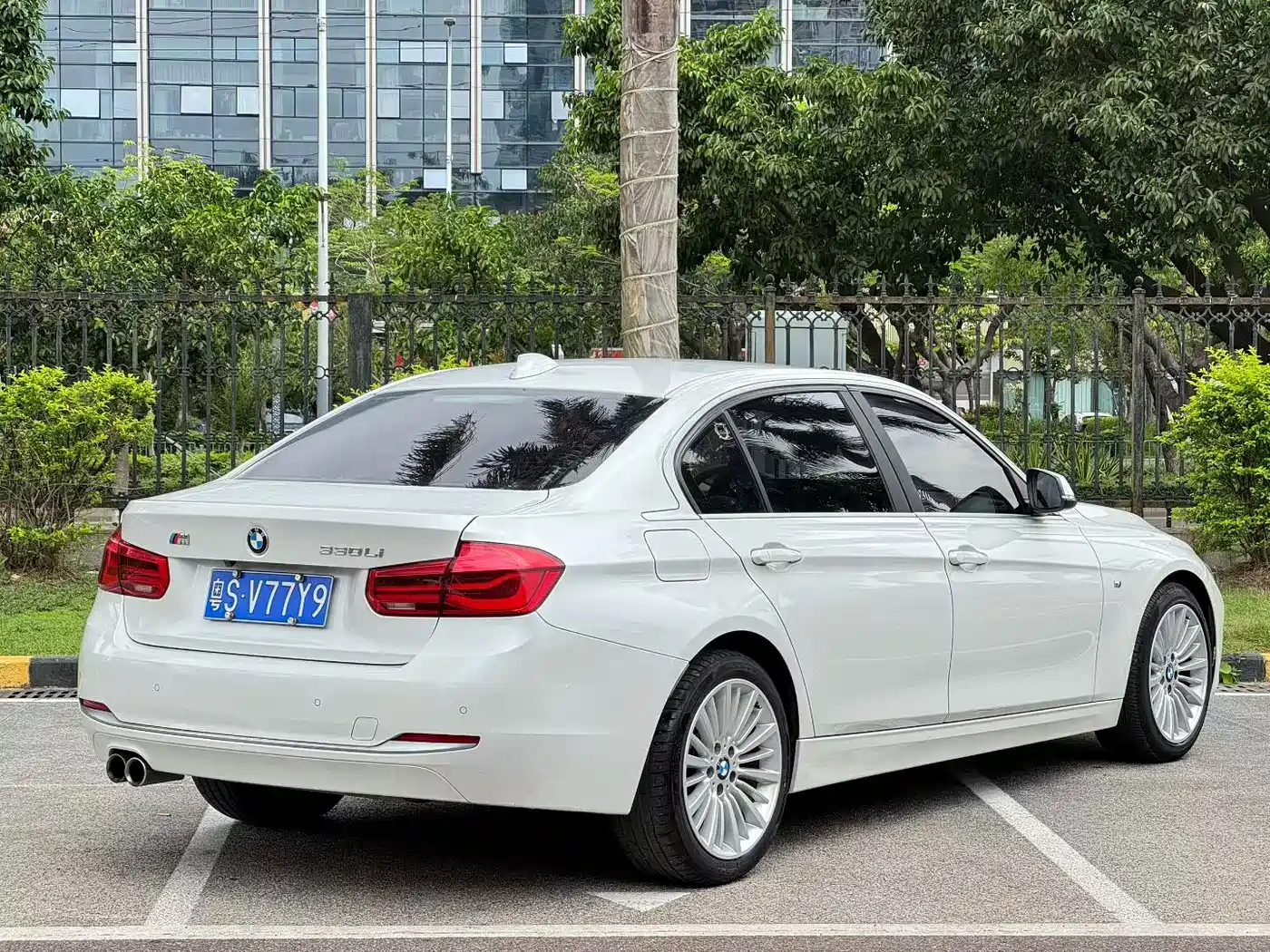 BMW 3 Series 2018 320Li Fashion Style фото 4