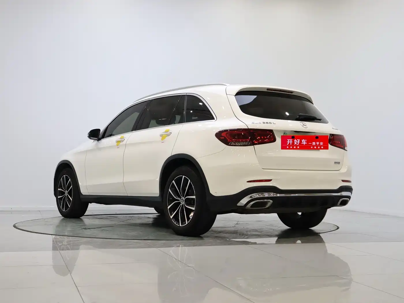 Mercedes-Benz GLC 2022 Facelift GLC 260 L 4MATIC Luxury Model фото 3