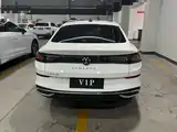 Photo 5 - Volkswagen Lamando