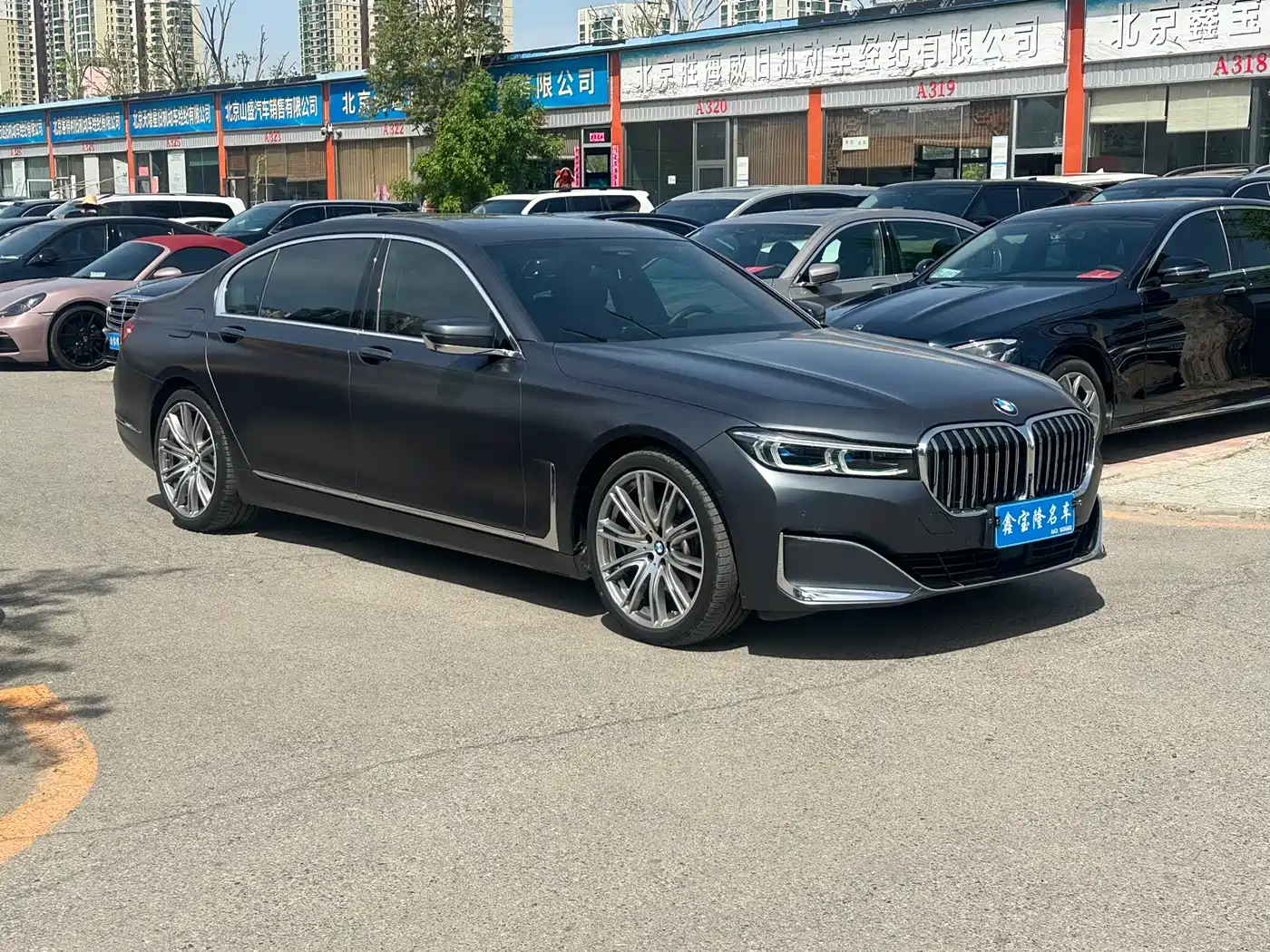 BMW 7 Series 2019 740Li xDrive Executive M Sport Package фото 3