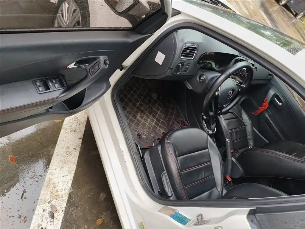Volkswagen Polo 2018 1.5L Auto Comfort фото 12