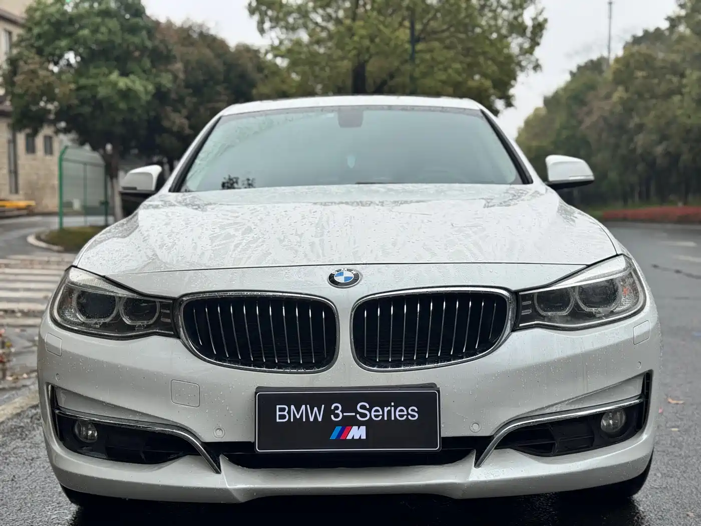 BMW 3 Series GT 2013 320i Style Design Package фото 2