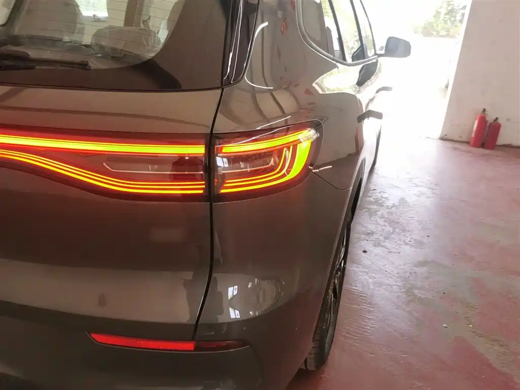 Geely Galaxy Galaxy E5 2026 530km Voyager Edition фото 8