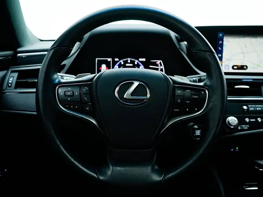 Lexus ES 2022 200 Excellence Edition фото 26