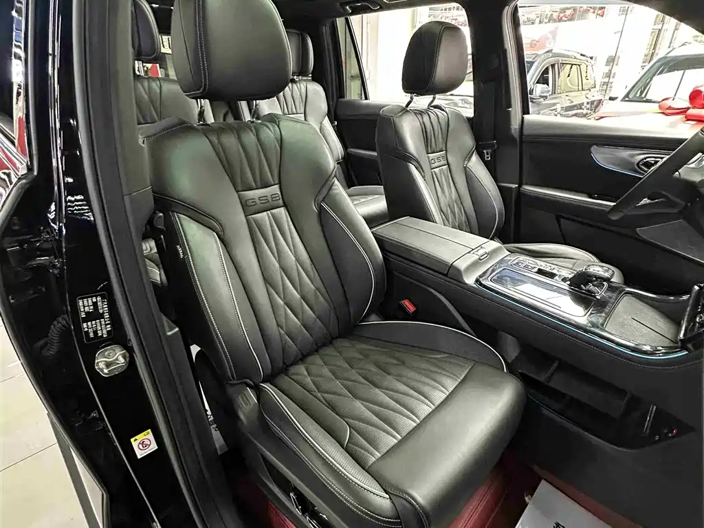 GAC Trumpchi Trumpchi GS8 2022 Dual Engine Series 2.0TM 4WD Flagship Edition (6-Seater) фото 28