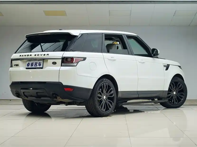 Land Rover Range Rover Sport 2014 3.0 SC V6 HSE фото 18