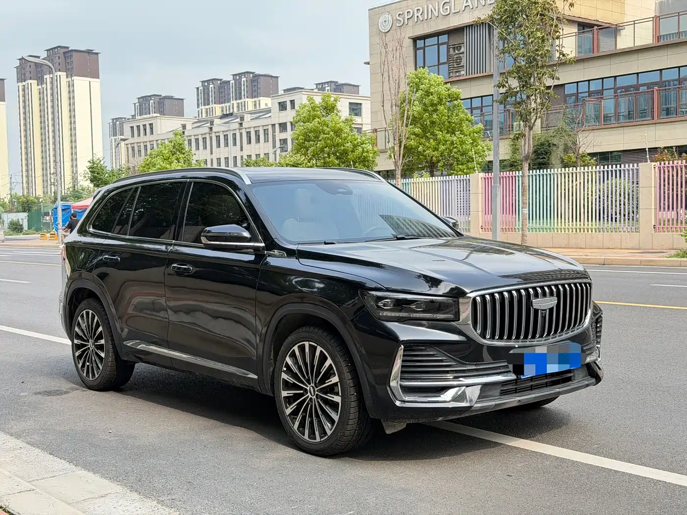 Фото 3 - Geely Xingyue L