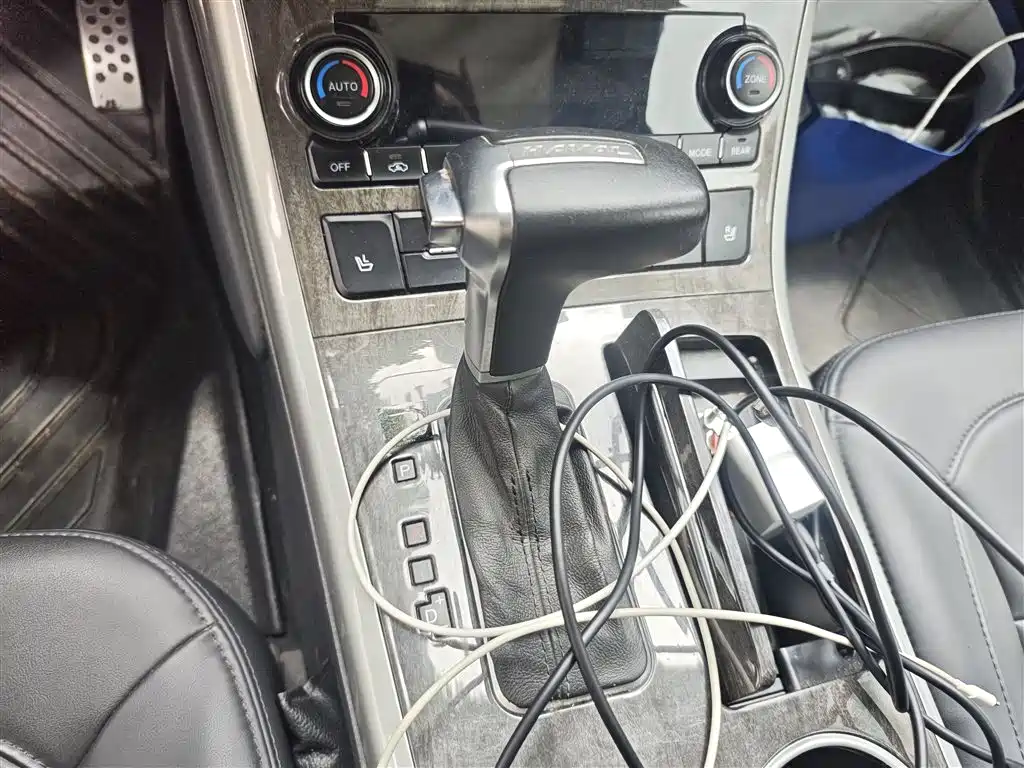 Haval H8 2015 2.0T FWD Elite фото 11