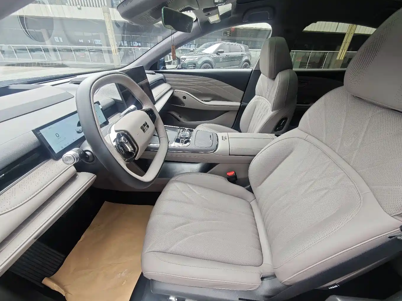 Geely Galaxy Galaxy Xingyao 8 2025 130km EM-P Starship Edition фото 21