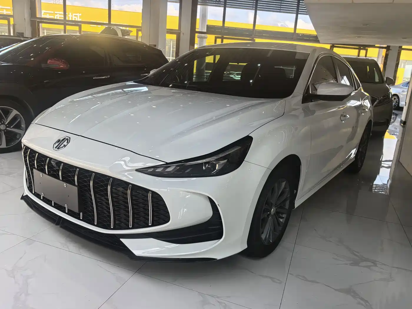 MG MG5 2025 2025 180DVVT Global Luxury Edition