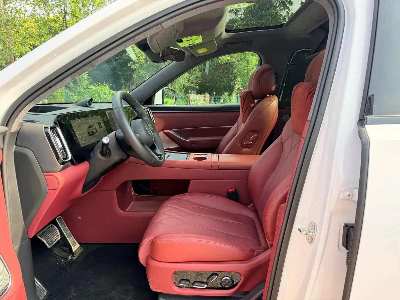 AITO Wenjie AITO M8 2026 2025 Extended Range Ultra 53.4kWh 6-Seater