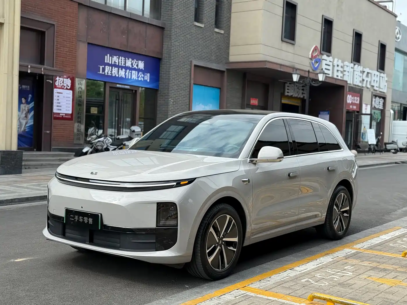 Li Auto L6 2024
