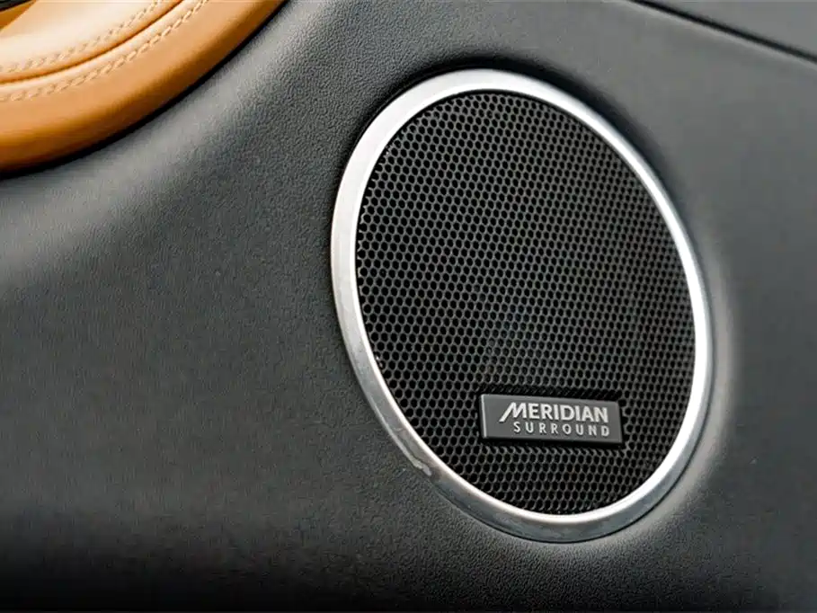 Land Rover Discovery Sport 2024 Luxury Custom Edition фото 18