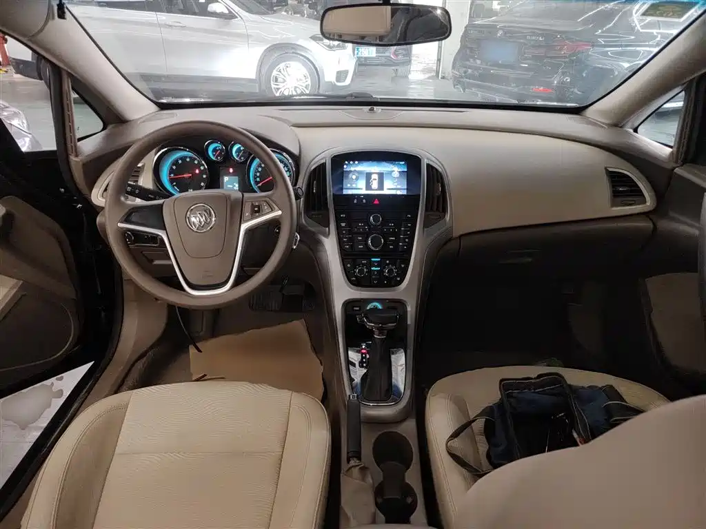 Buick Excelle 2013 GT 1.6L Automatic Fashion Edition фото 10