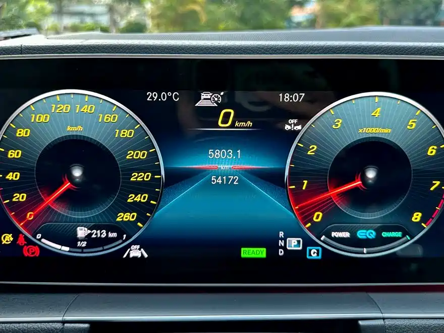 Mercedes-Benz GLS 2023 GLS 450 4MATIC Luxury Edition фото 26