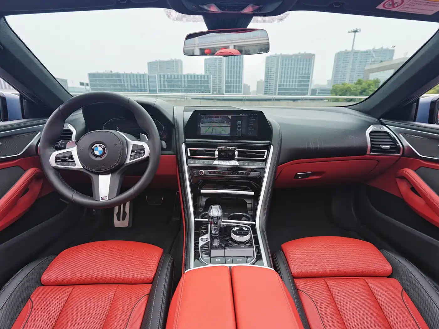 Фото 6 - BMW 8 Series