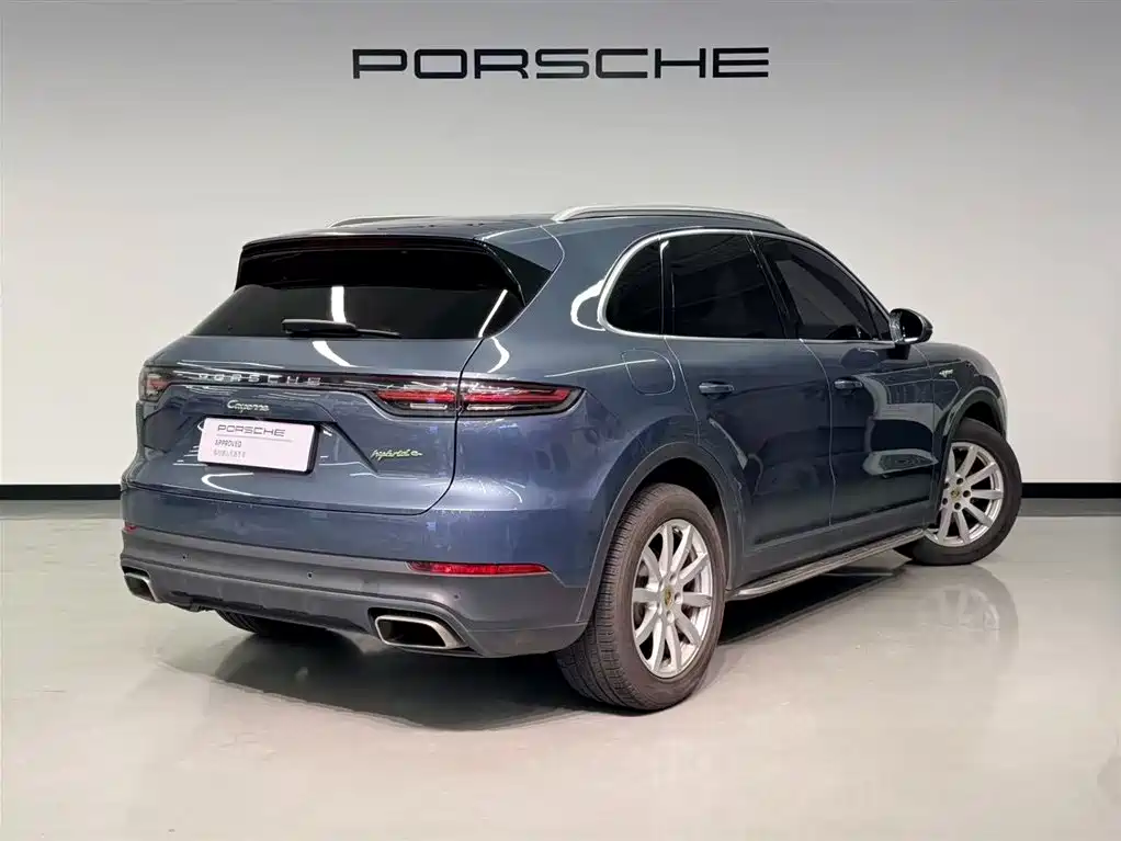 Фото 5 - Porsche Cayenne New Energy