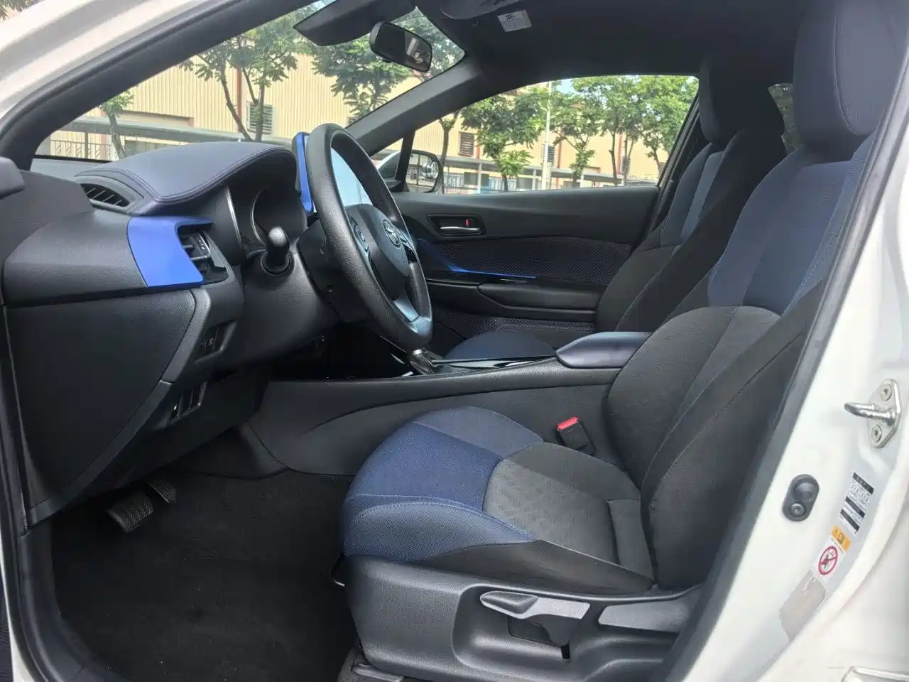 Toyota C-HR 2019 2018 2.0L Leading Edition China VI