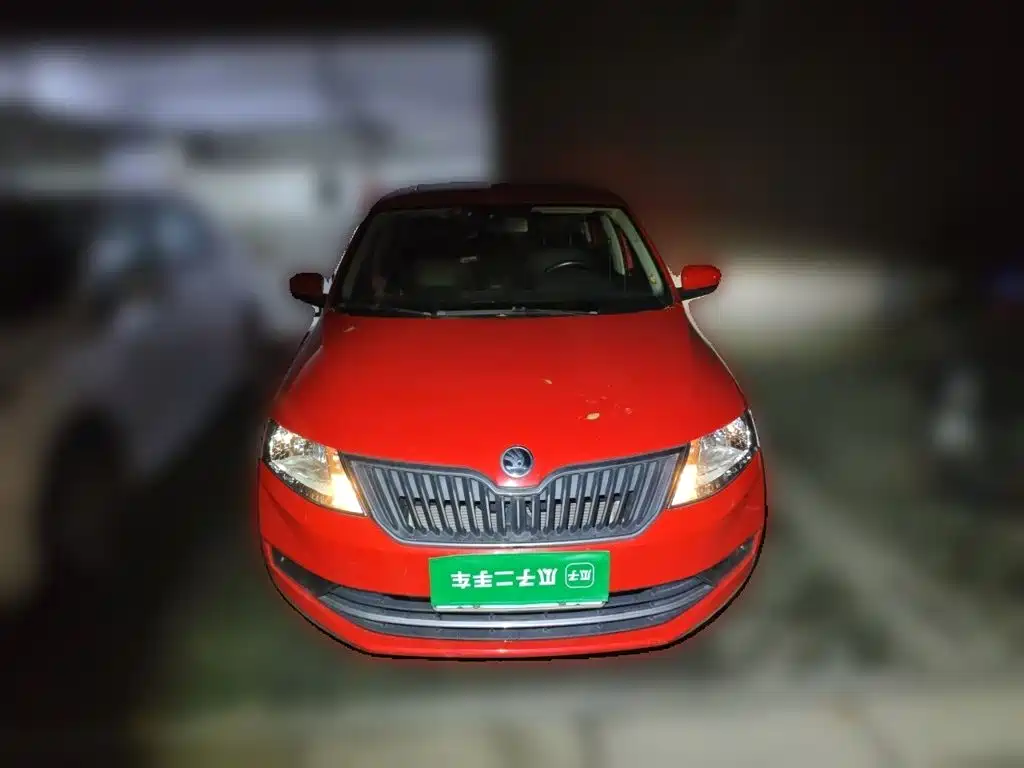 Škoda Skoda Rapid Spaceback 2018 2018 1.6L Automatic Comfort