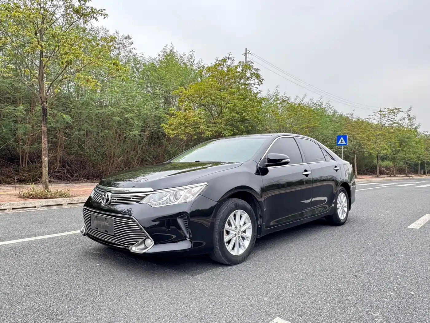 Toyota Camry 2015 2.0E Elite Edition