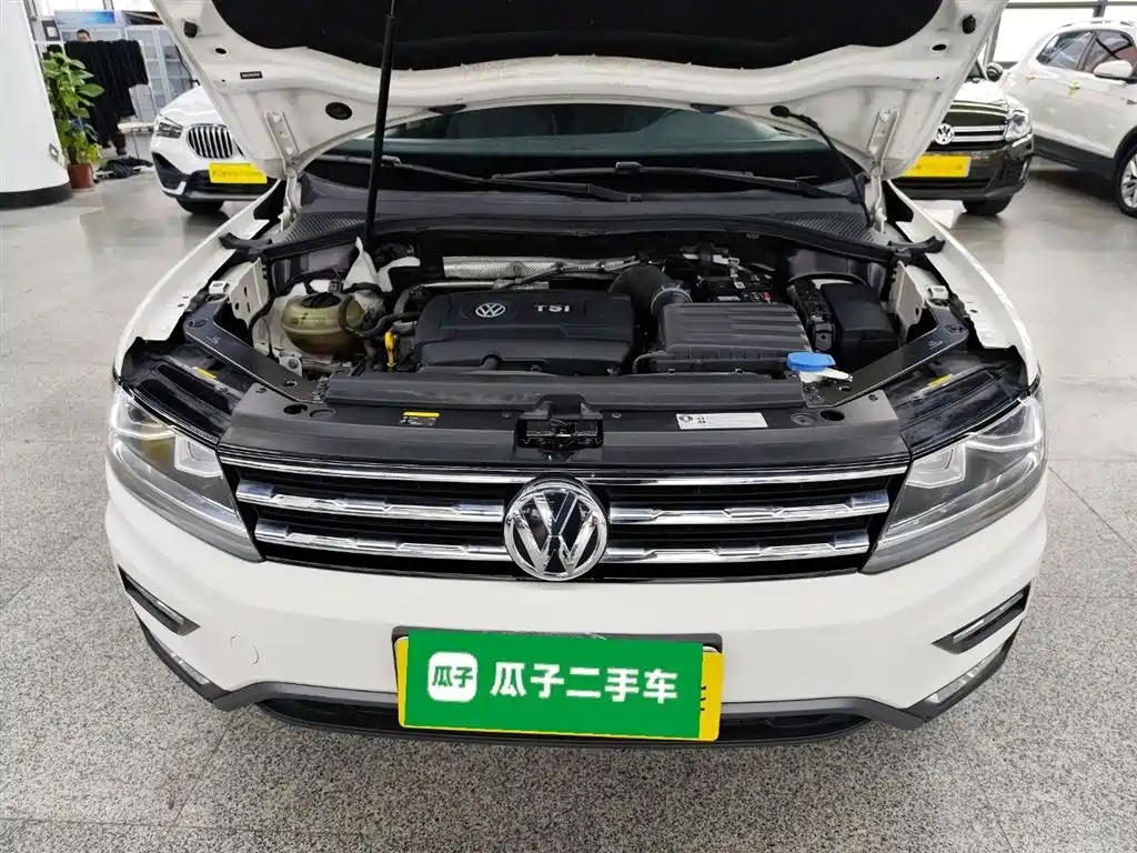 Volkswagen Tiguan L 2017 330TSI Automatic 2WD Comfort Edition фото 20
