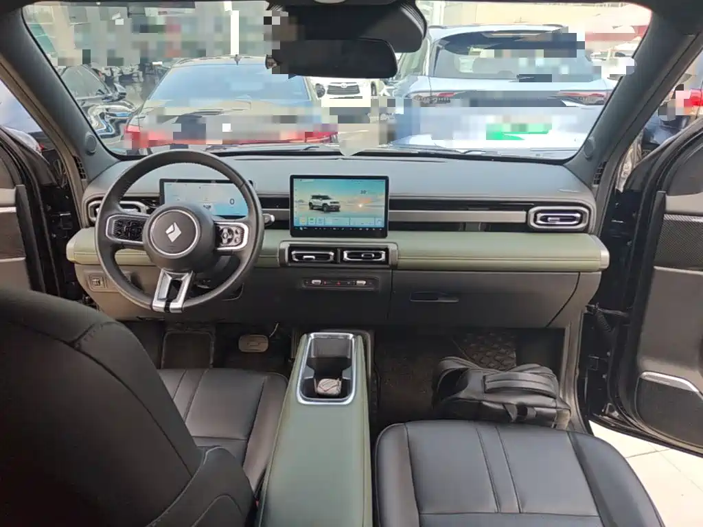 Baojun Yueye Plus 2024 2024 Smart Premium 4-Seater
