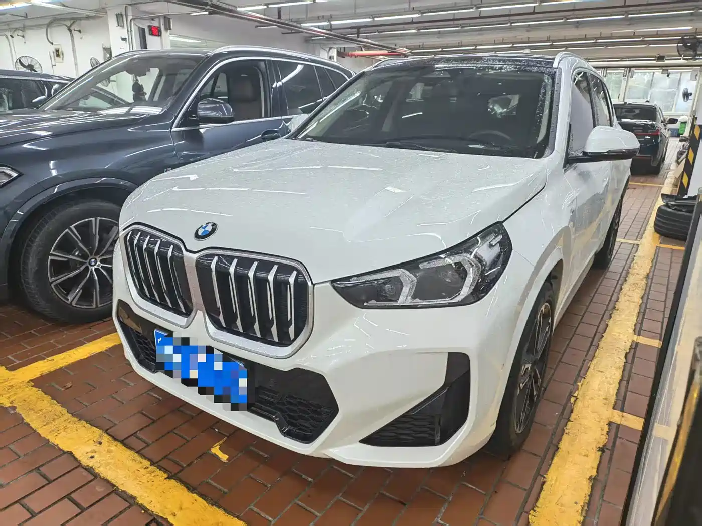Фото 1 - BMW X1