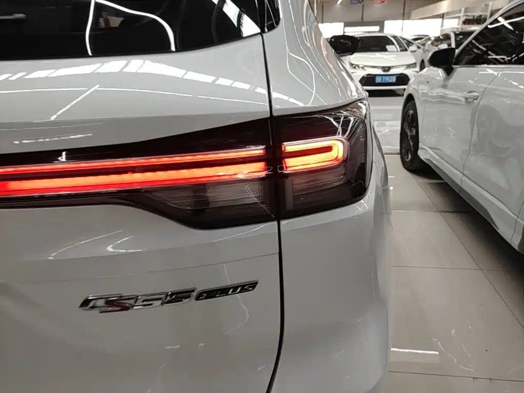 Фото 8 - Changan CS55 PLUS