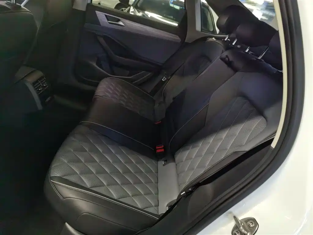 Volkswagen Sagitar 2023 280TSI DSG Beyond Lite фото 17