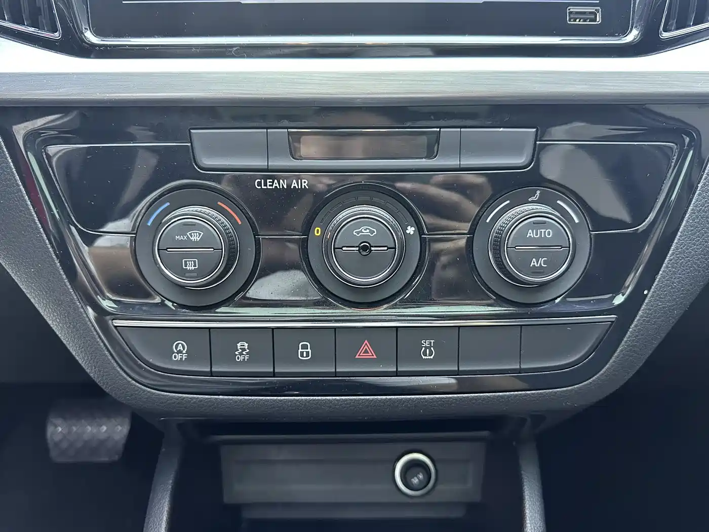 Škoda Kamiq 2022 GT 1.5L Automatic Ultimate Edition фото 17